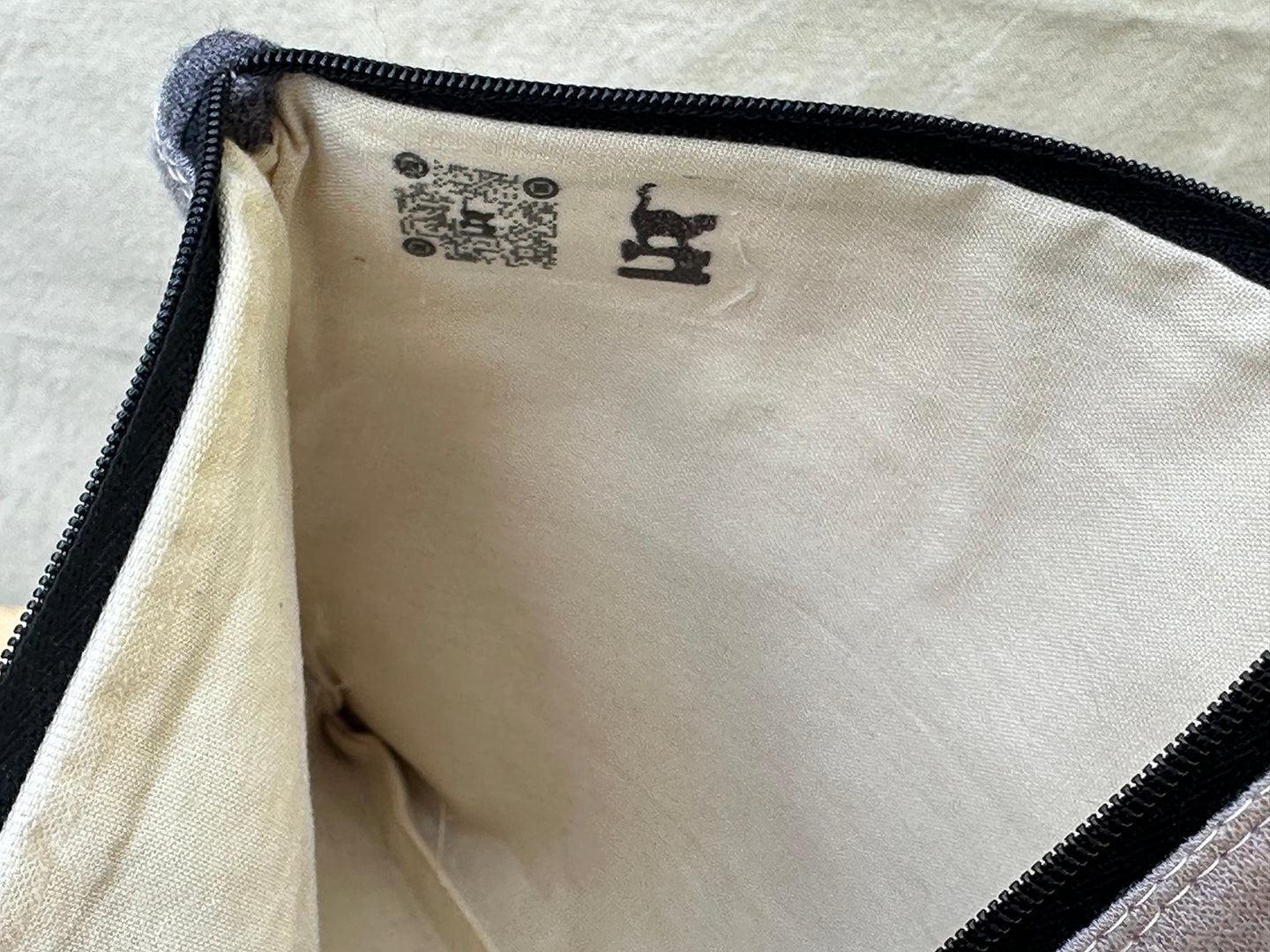 Harmony Silken Shadow Slimline Zip Pouch