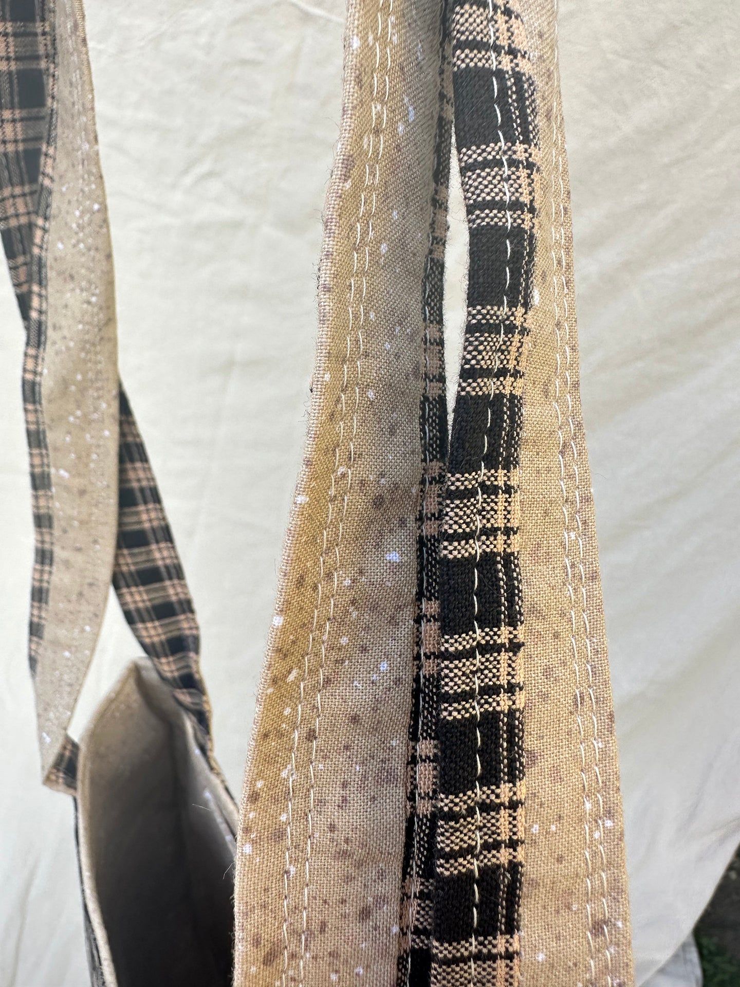 Sandstone Gold & Black Tote